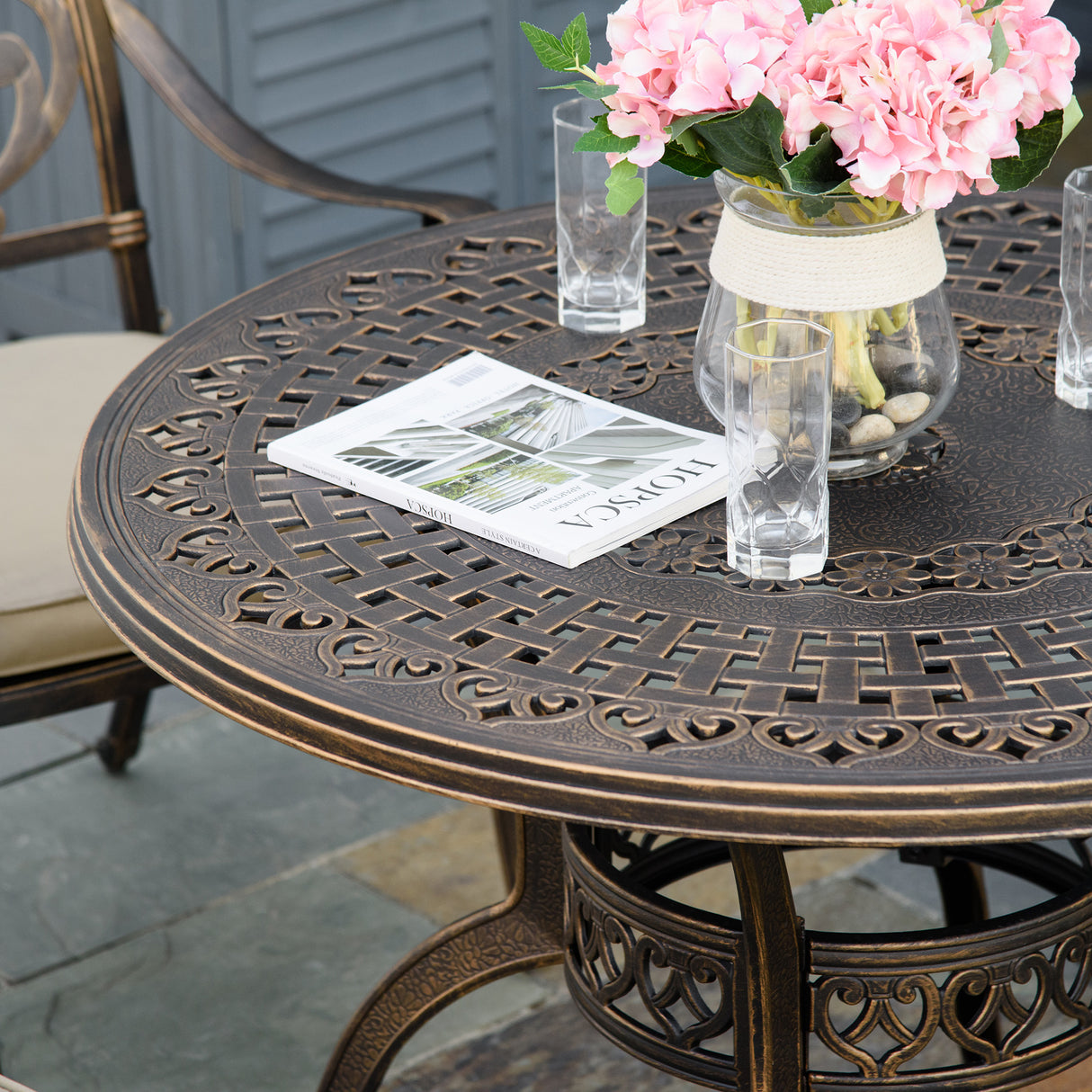 Aluminium 4 Seater Round Garden Dining Set With Cushions - Velmora