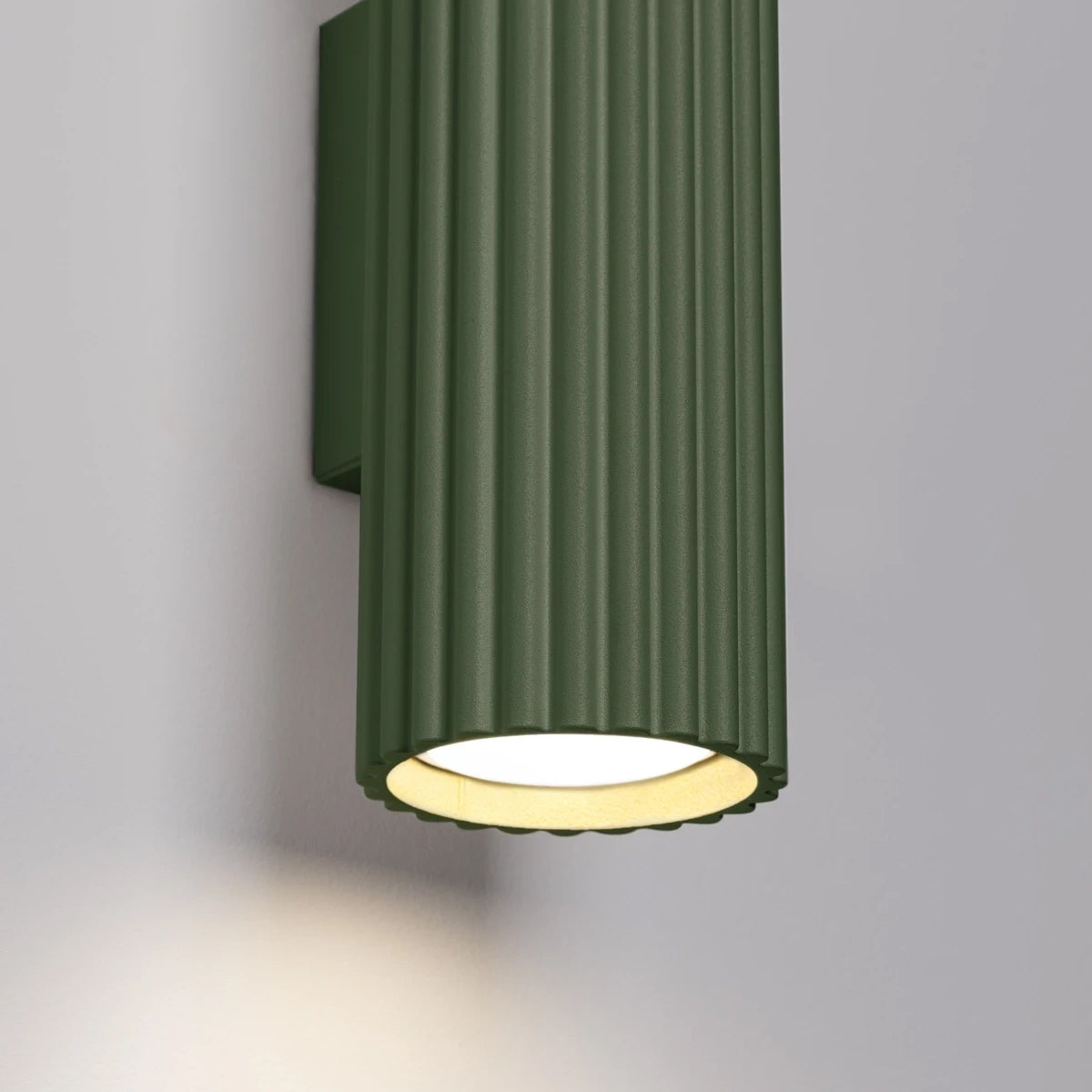 Aluminium Wall Light With Karbon 30 Lamp - Deep Space