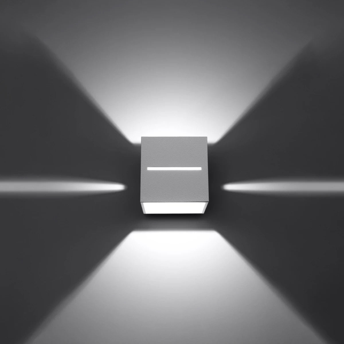 Aluminium Wall Light With Lobo Lamp - Deep Space