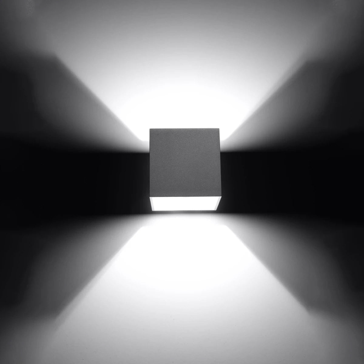 Aluminium Wall Light With Quad 1 Lamp - Deep Space