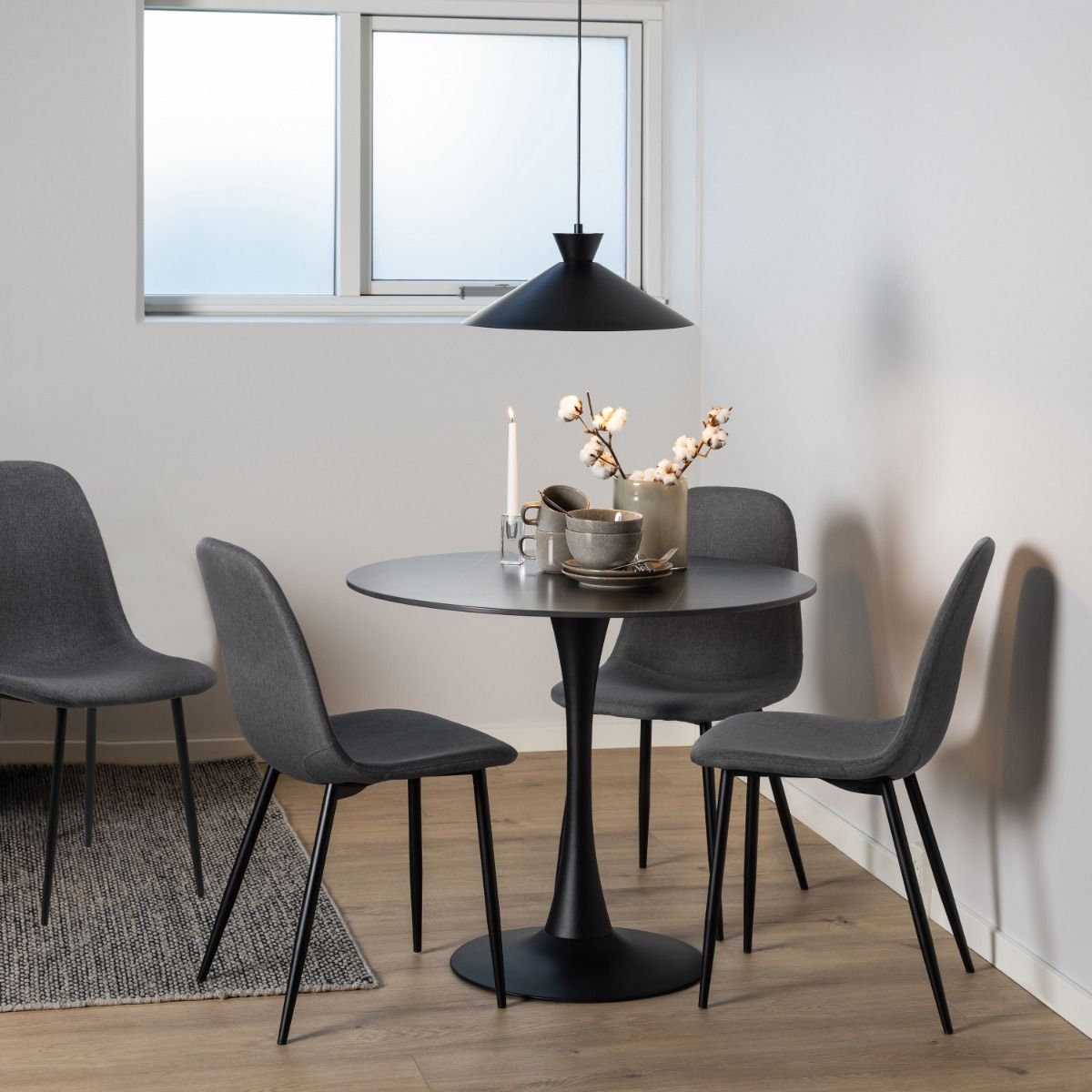 Ceramic Dining Table Round With 4 Celia Light Grey Chairs - Malta