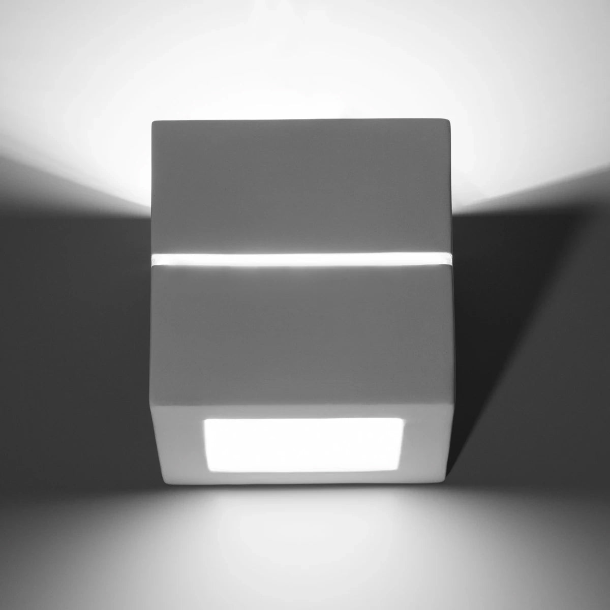 Ceramic Wall Light With Leo Line Glass Lamp - Cafe Au Lait