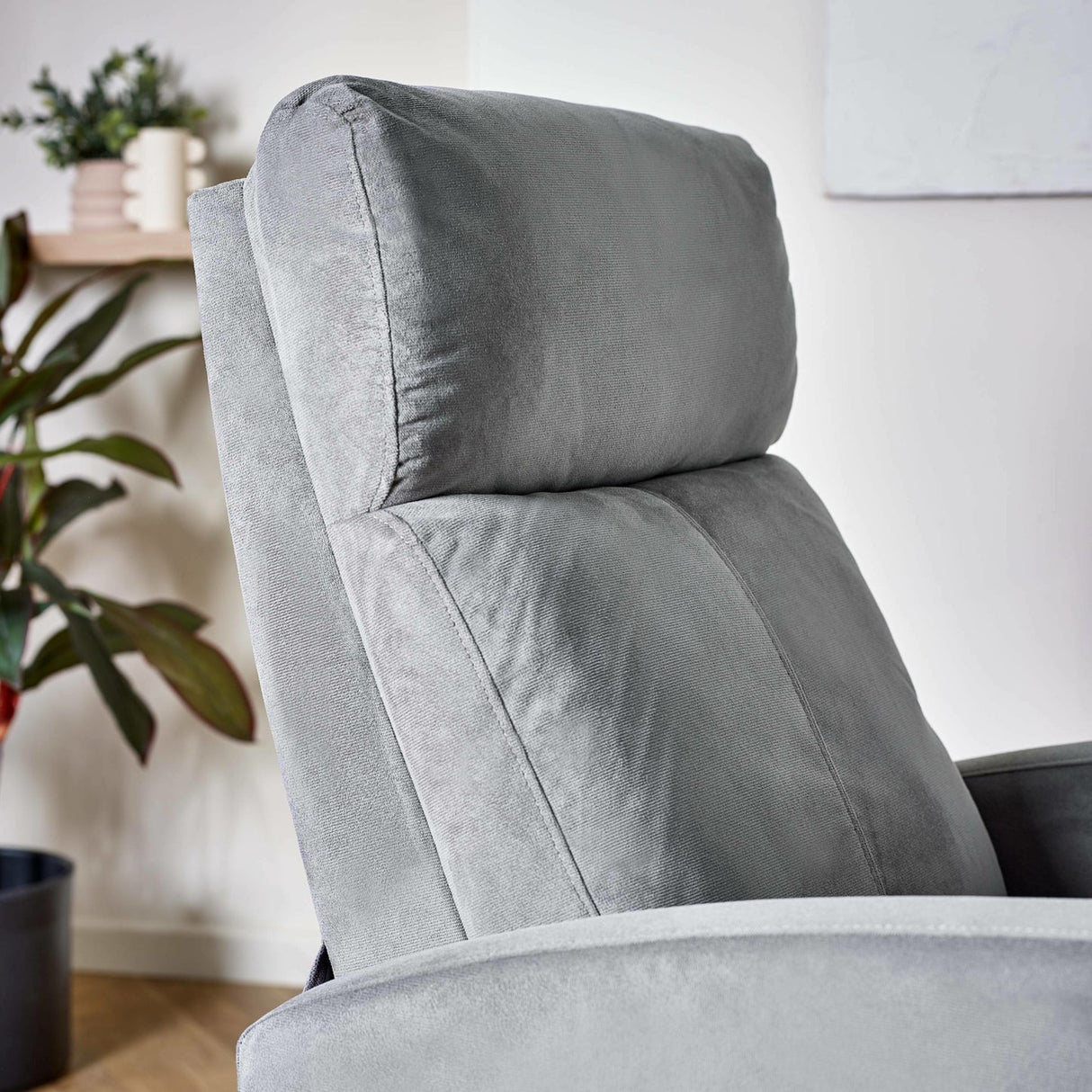 Fabric Recliner Chair - Vivo