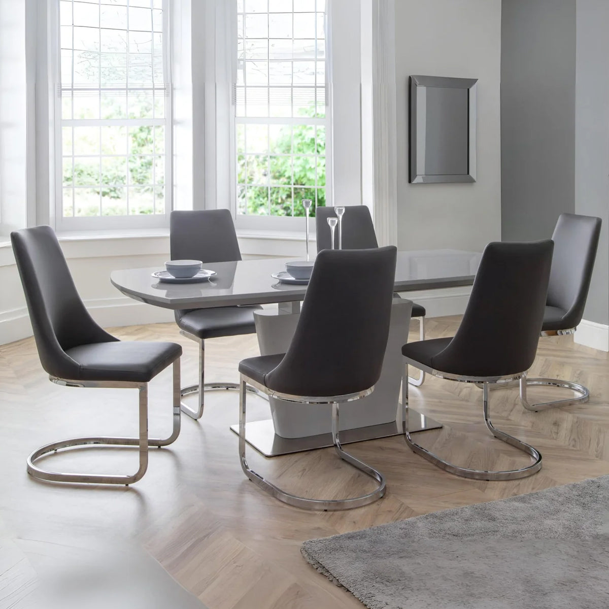 Faux Leather Dining Chairs in Set Of 2 Cantilever - Como