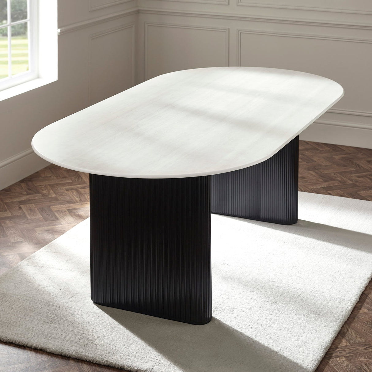 Glass Top Dining Table for 4 to 6 People Oval - Bolivia