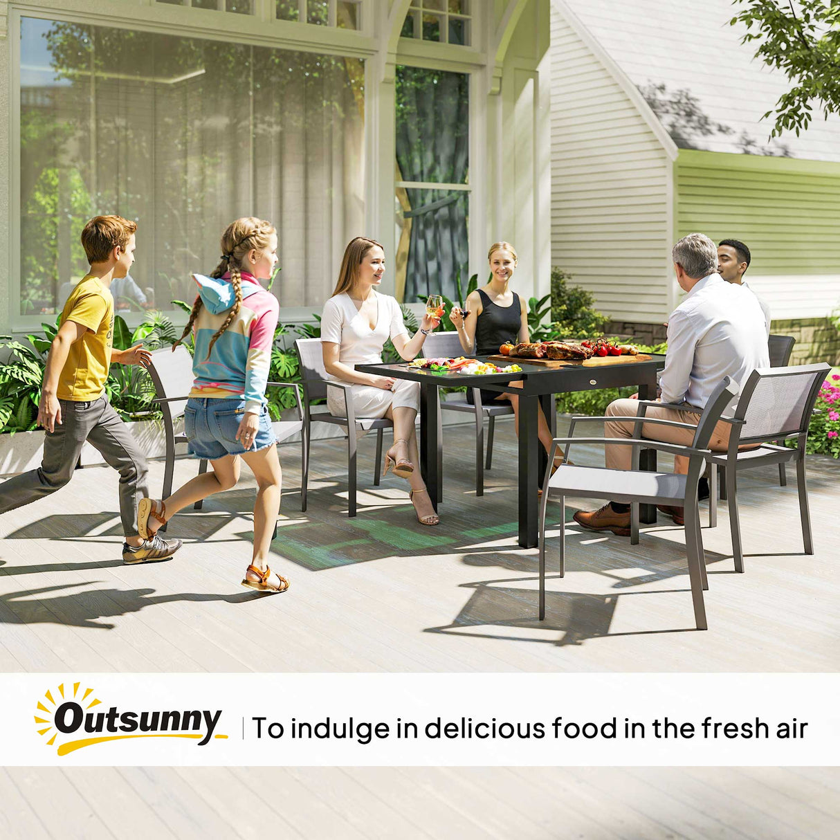 Glass Top Outdoor Garden Extending Dining Table for 4 to 6 People - Velmora