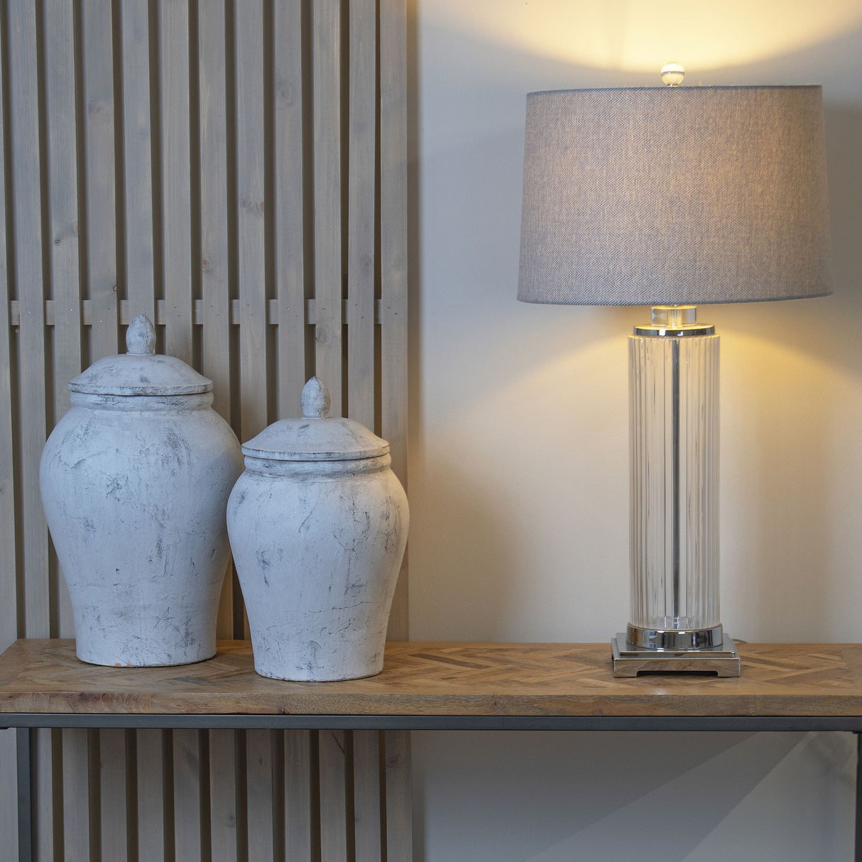 Grey Linen Shade Table Lamp With Clear Glass Base - Roma