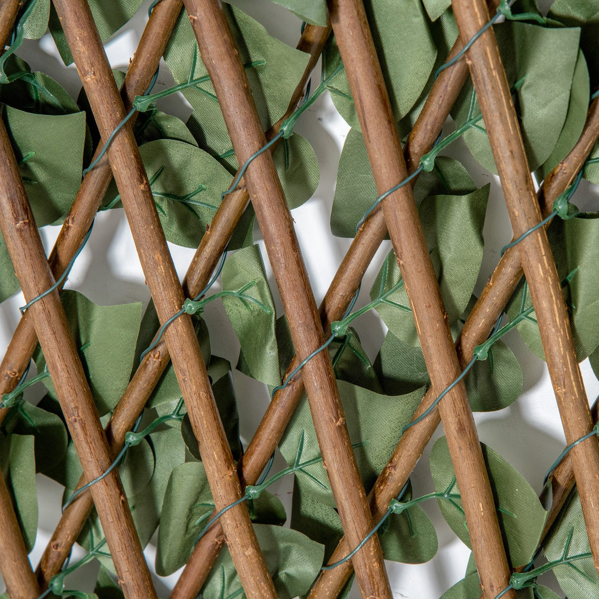 Polyester Expanding Garden Trellis Fence 200cm Wide in Set Of 4 - Velmora