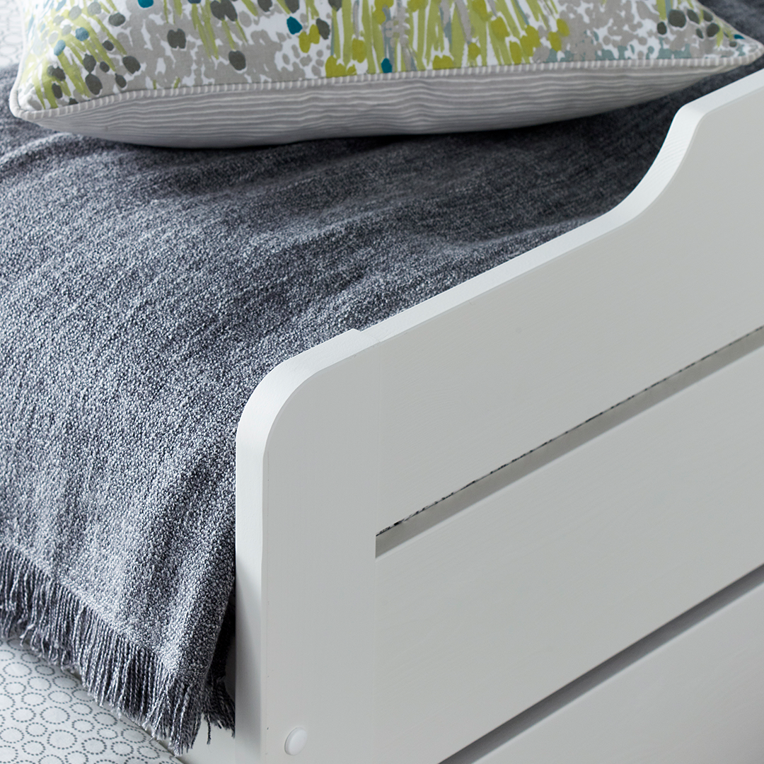 Solid Pine Wood Single Day Bed - Copella