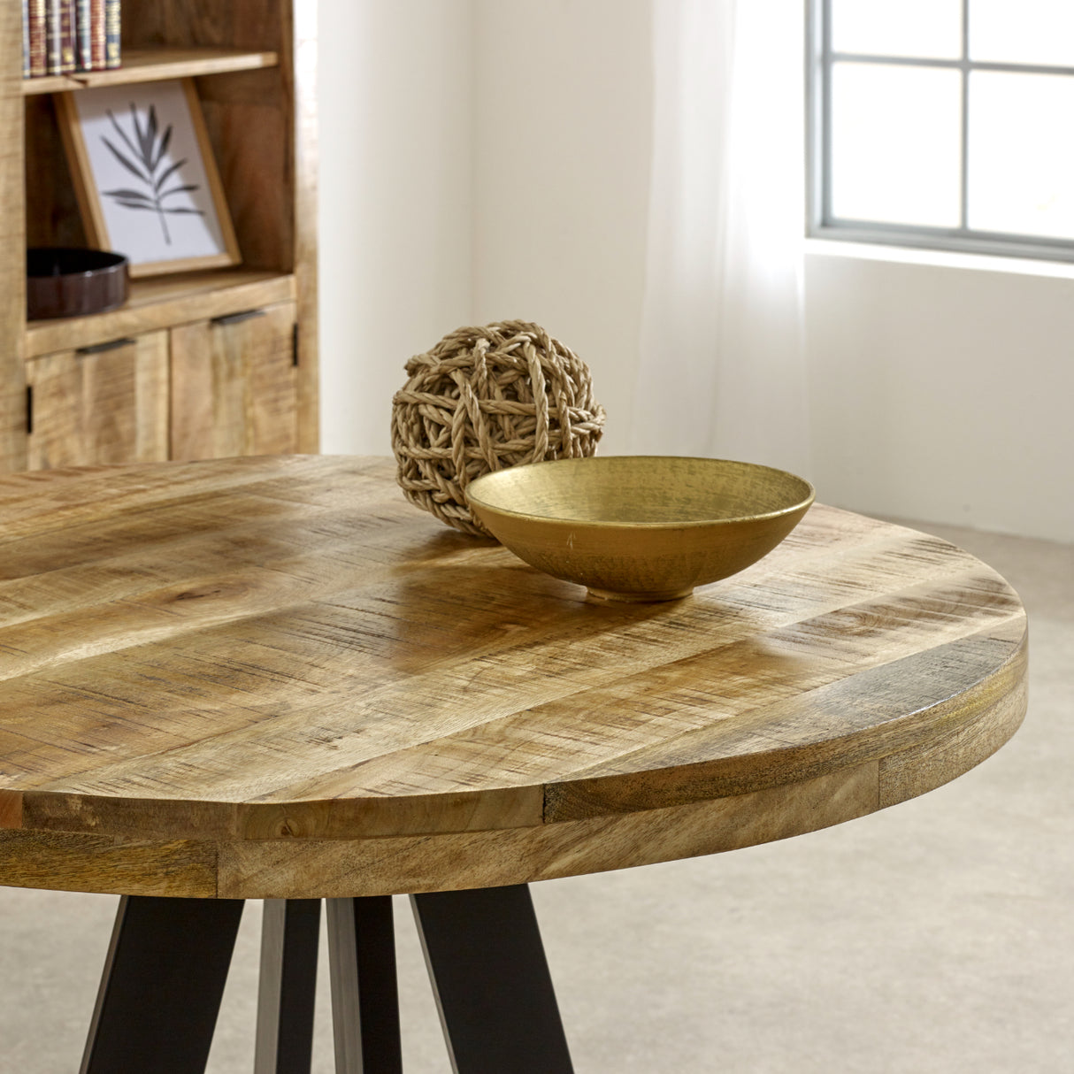 Solid Reclaimed Wood Dining Table for 4 People Round - Surrey