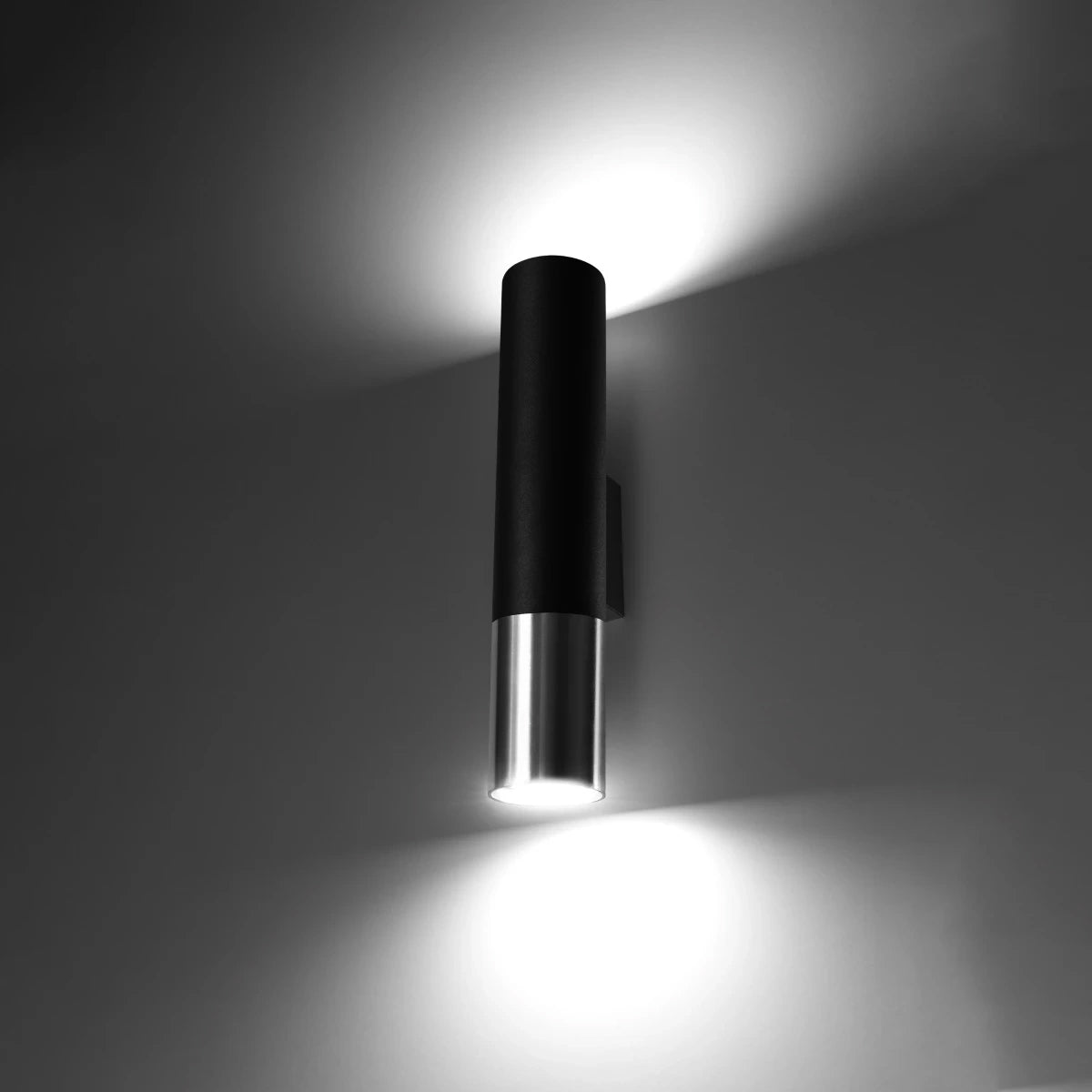 Steel Wall Light With Loopez Lamp in Black - Ocean Green