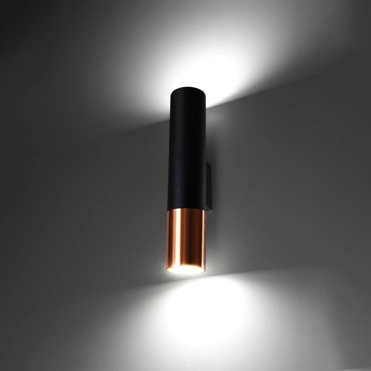 Steel Wall Light With Loopez Lamp in Black - Ocean Green