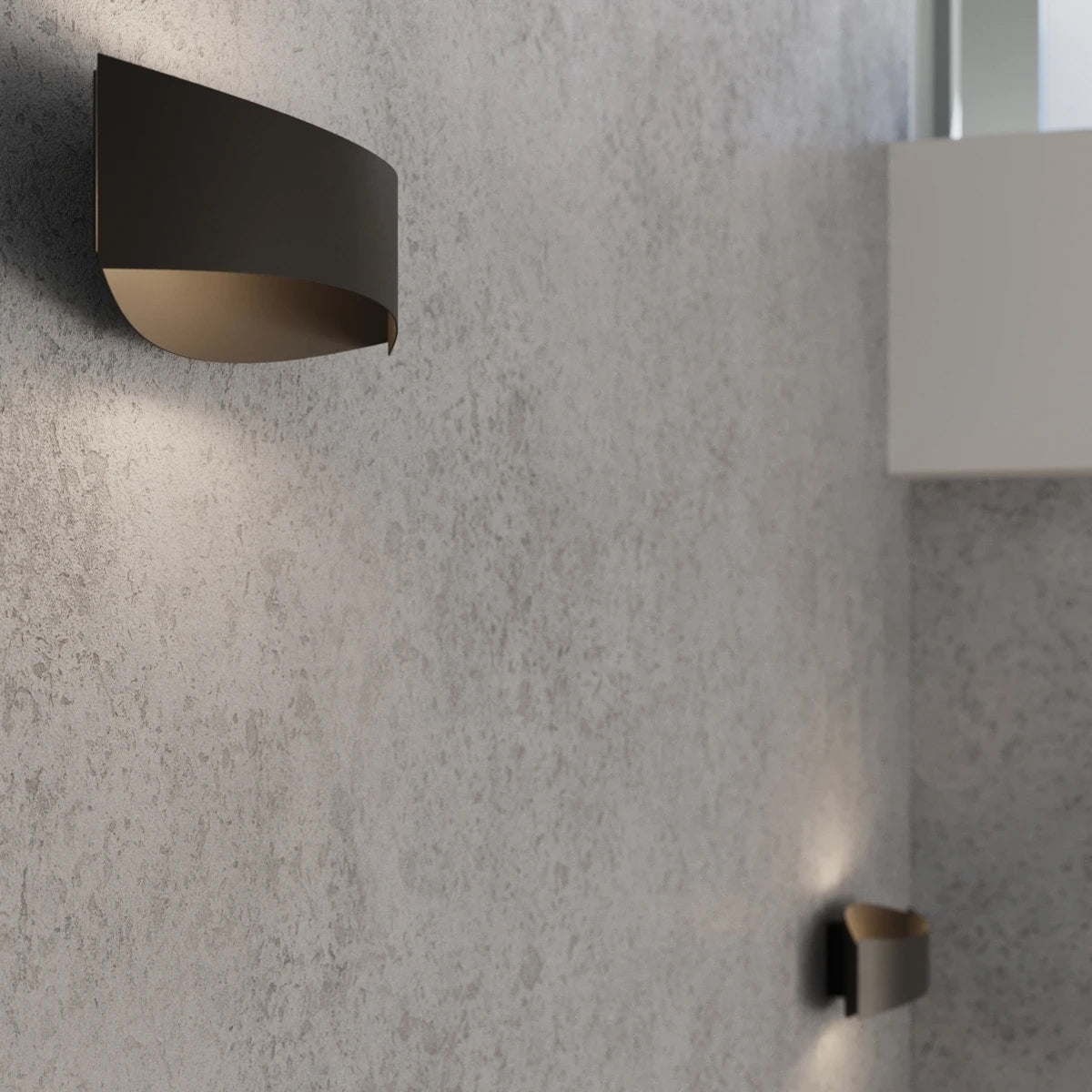 Steel Wall Light With Toni Lamp - Blue Sapphire