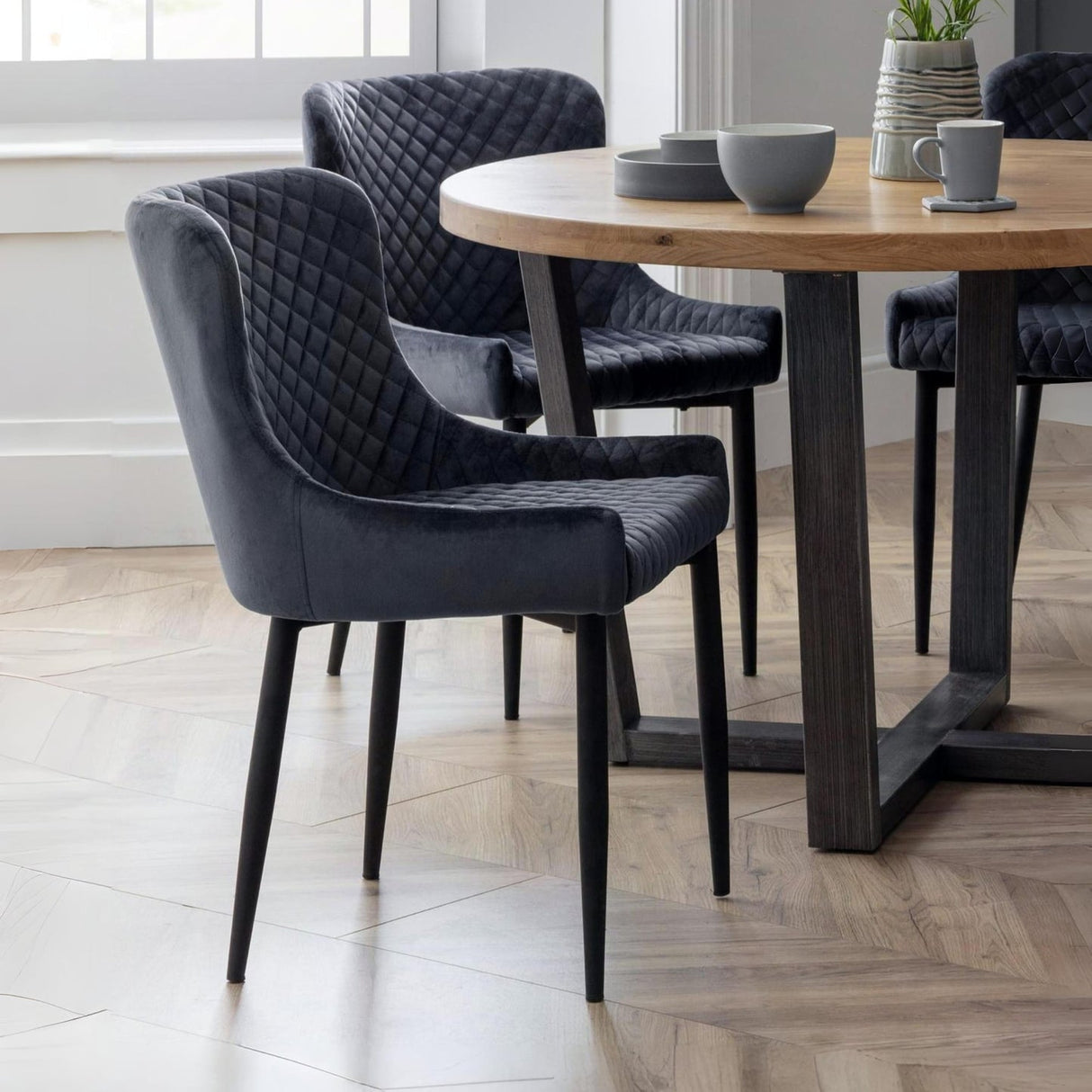 Velvet Dining Chairs in Set Of 2 - Luxe