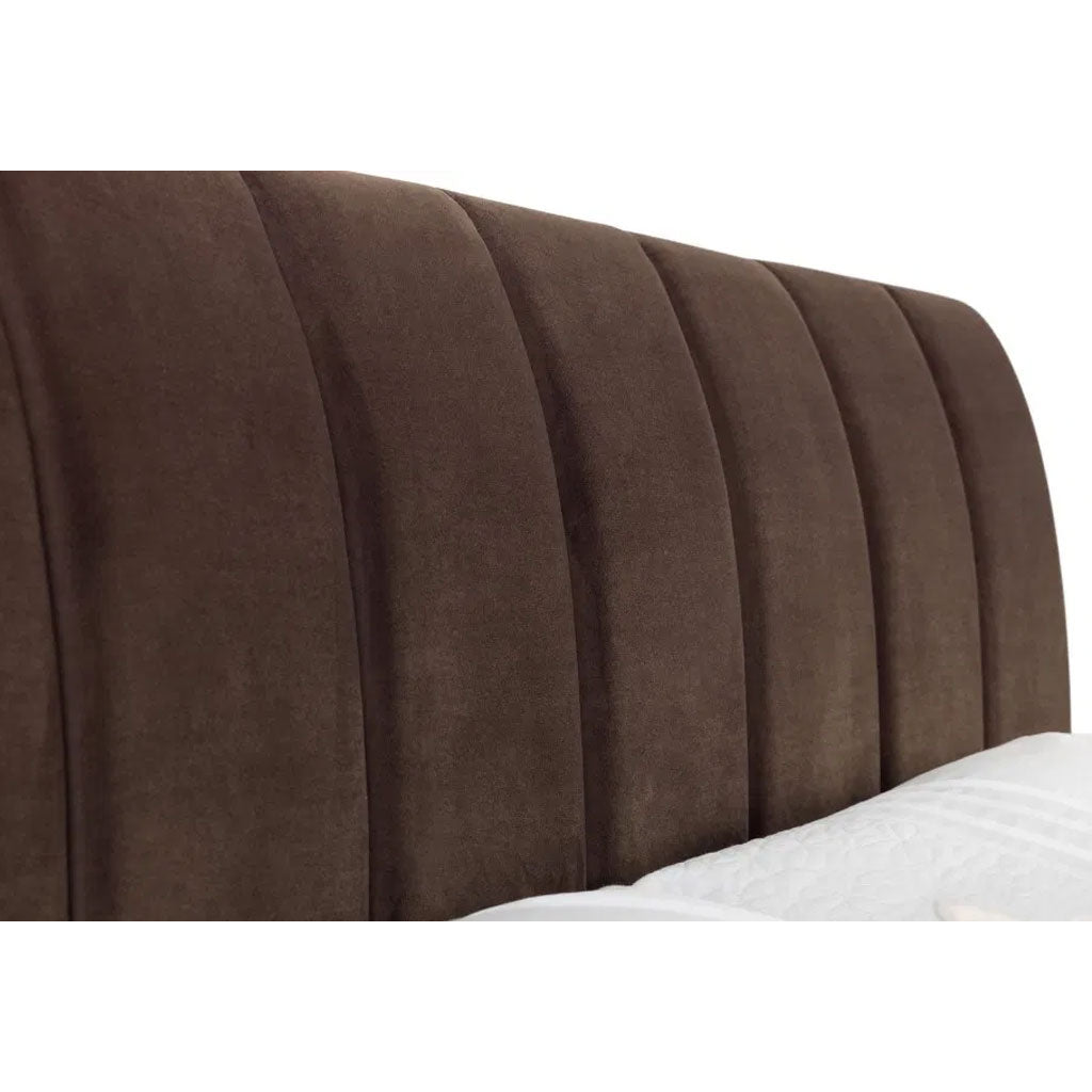 Velvet Double Bed With Gold Metal Feet - Deco