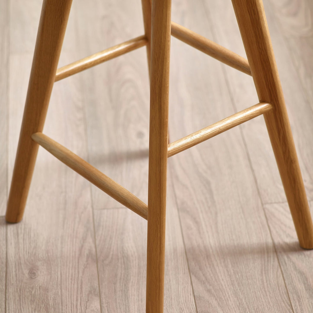Wooden Bar Stool - Mulu