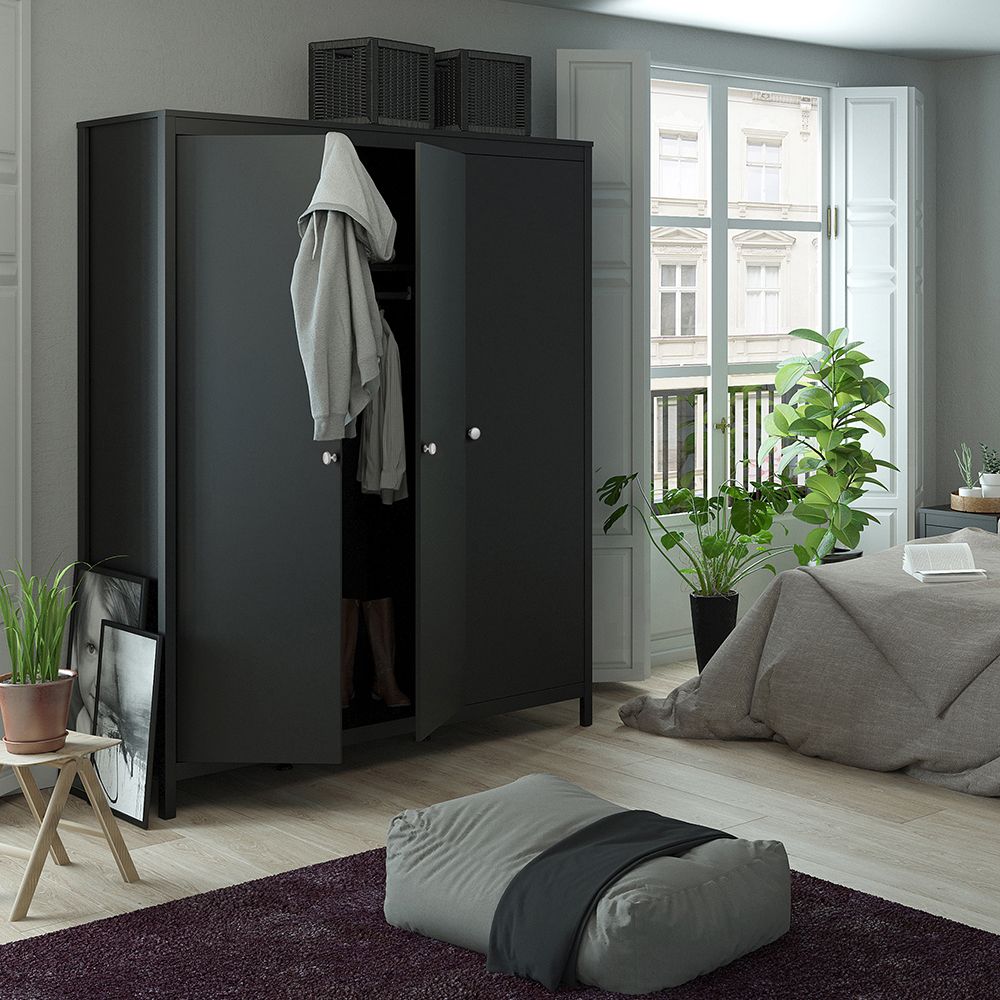 Wooden Bedroom Furniture Set With 3 Doors Wardrobe - Madrid