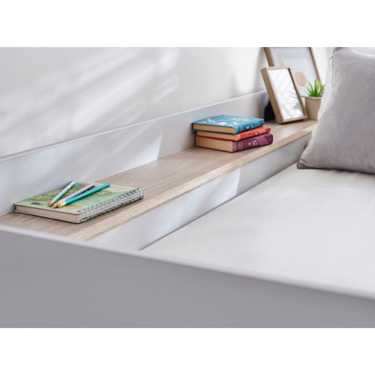 Wooden Bunk Bed With Ladder - Horizon