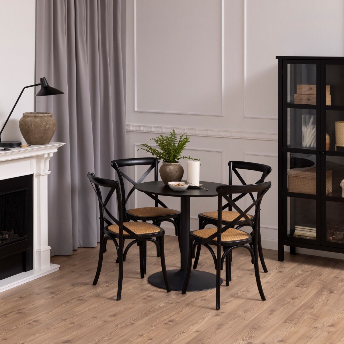 Wooden Cafe Dining Table for 2 to 4 People Round - Ibiza