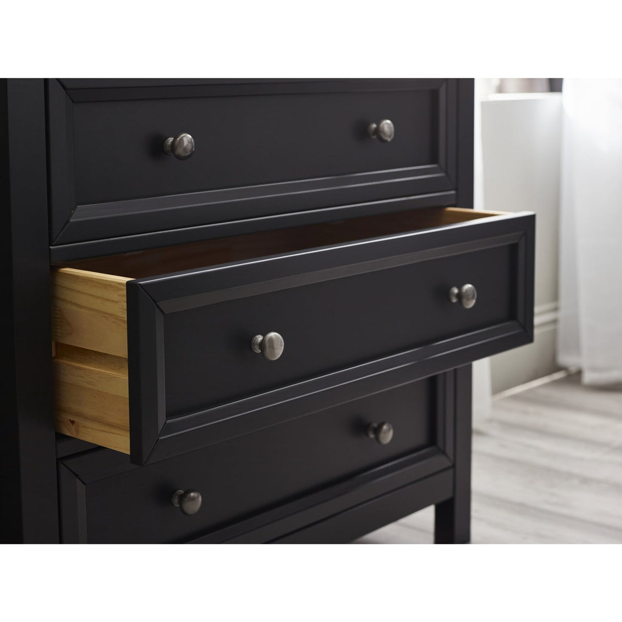 Wooden Chest Of 5 Drawers - Maine