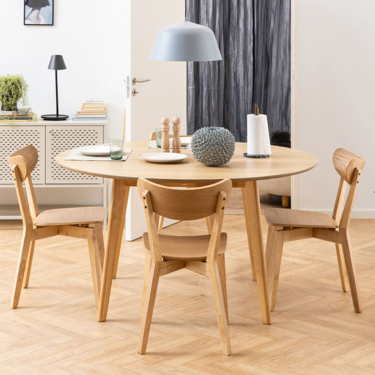 Wooden Dining Table 140cm Wide Round With 4 Roxby Dining Chairs - Roxby