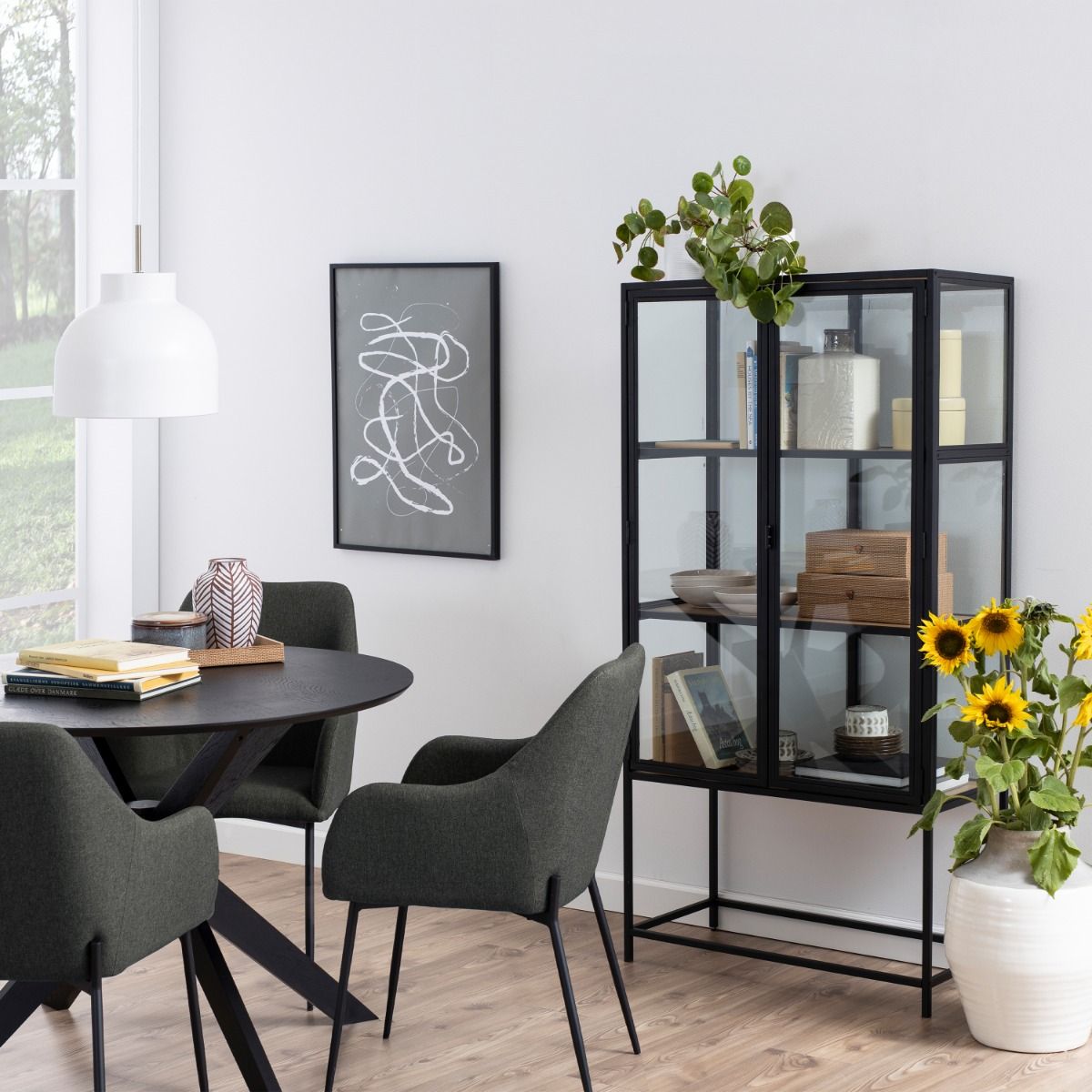 Wooden Dining Table for 4 People Round - Duncan