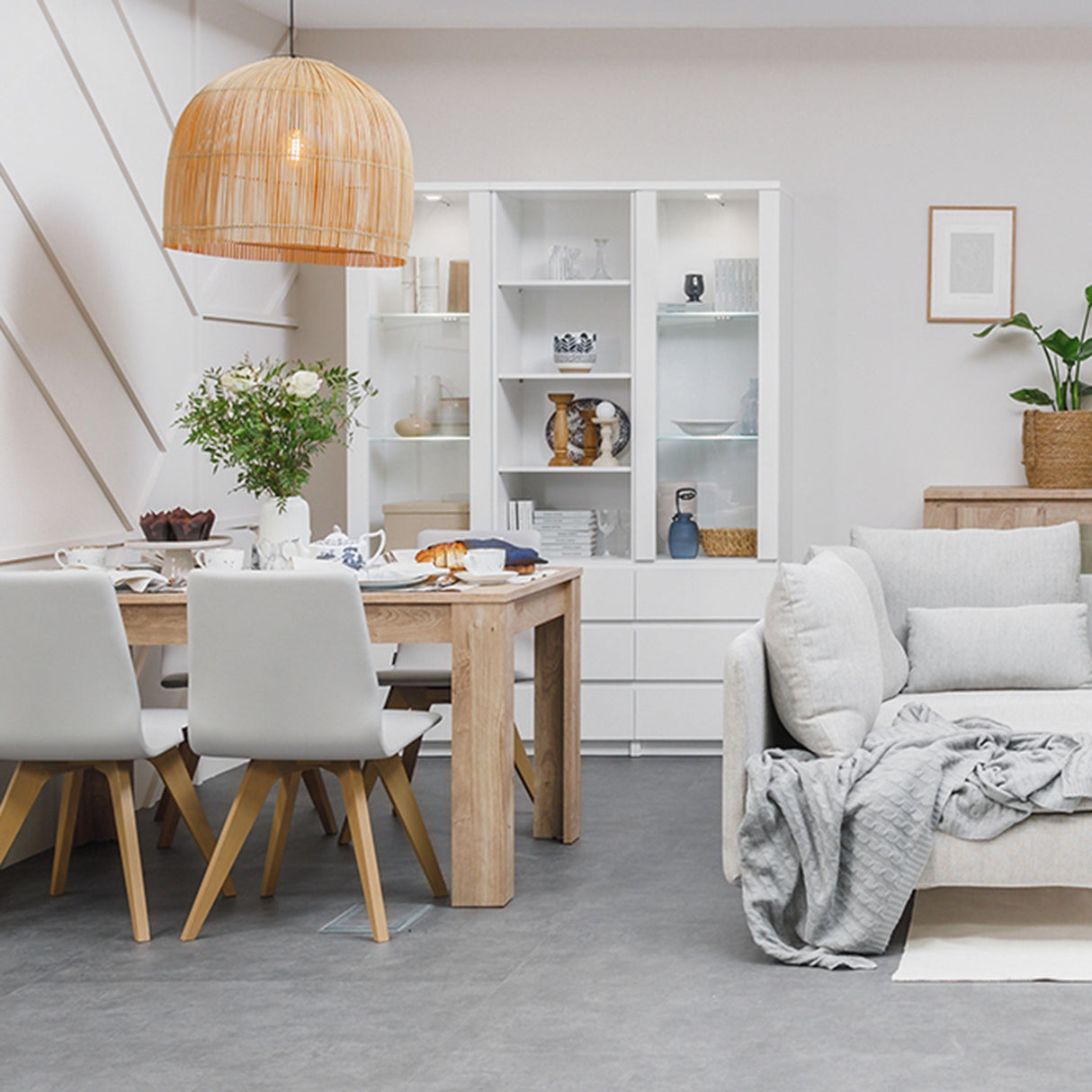 Wooden Dining Table for 4 to 6 People Extending Rectangular - Fribo