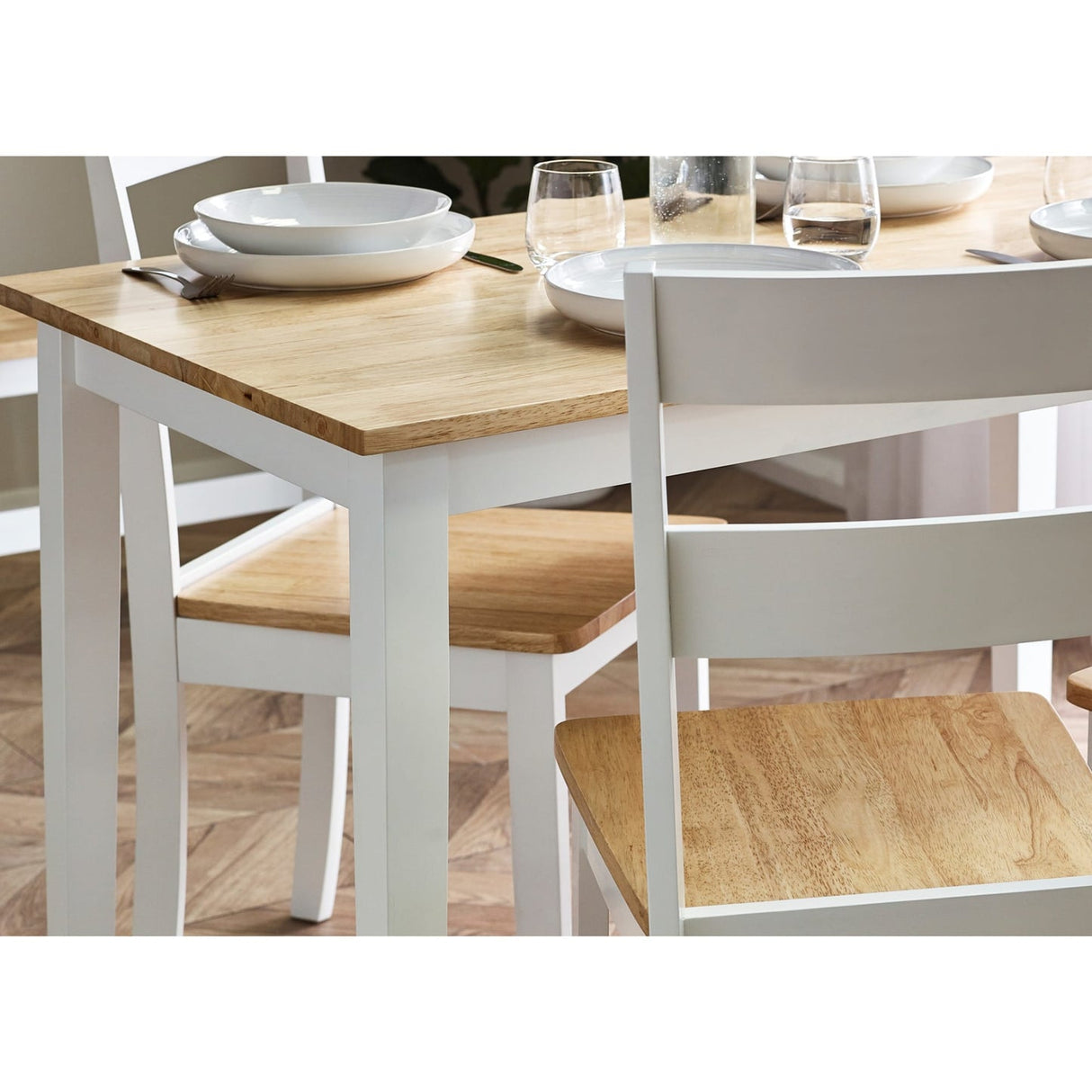 Wooden Dining Table for 4 People - Linwood