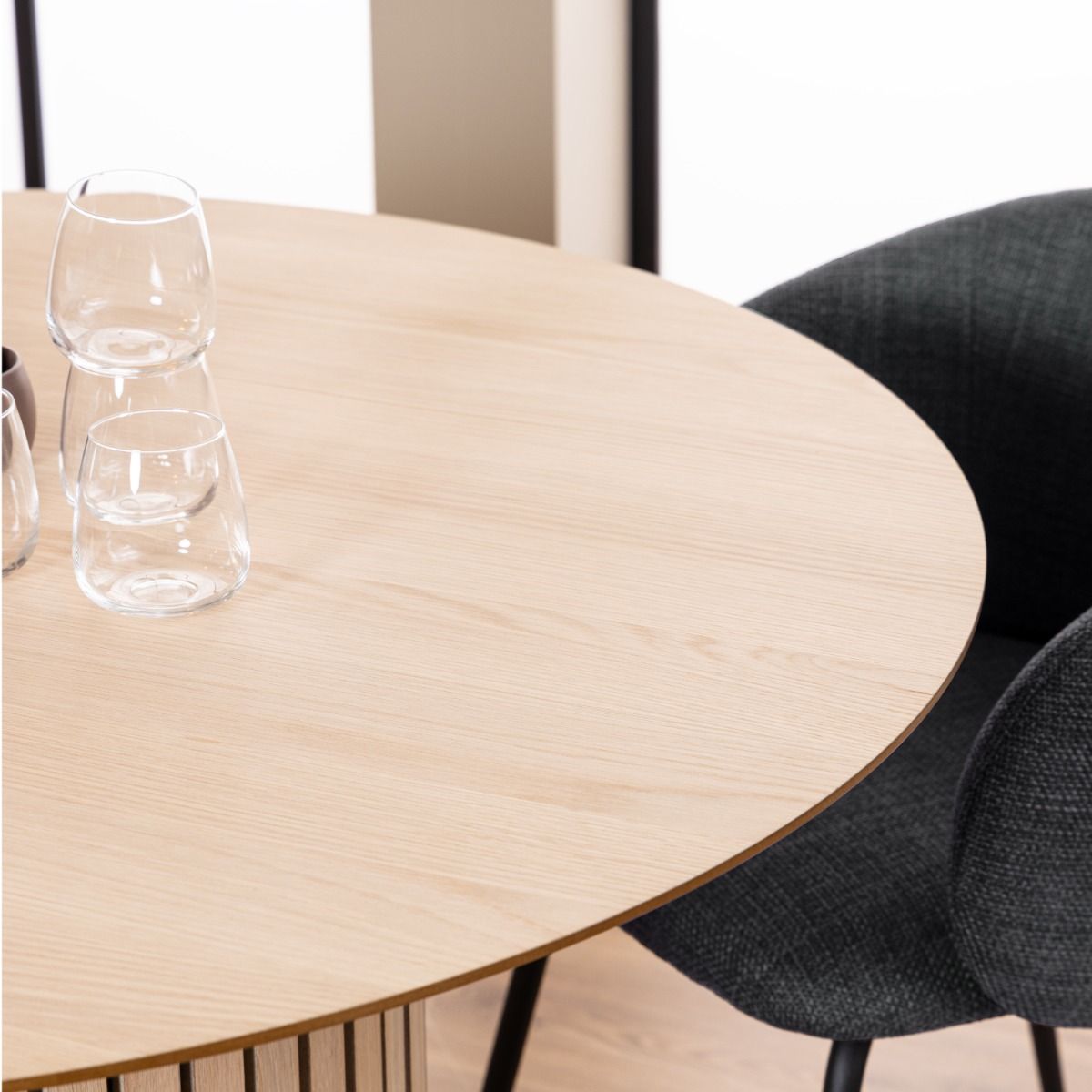 Wooden Dining Table for 4 People Round - Linley