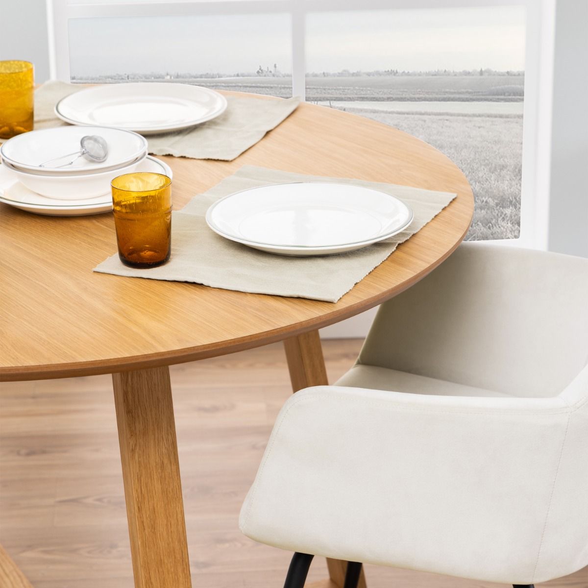 Wooden Dining Table for 4 People Round - Malika