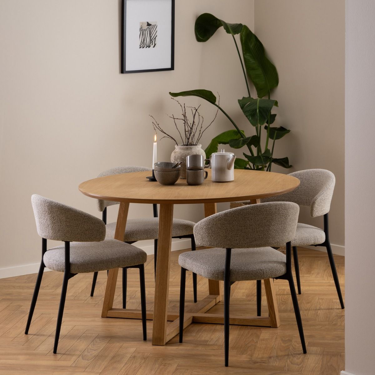 Wooden Dining Table for 4 People Round - Malika