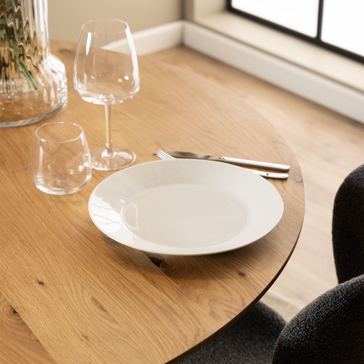 Wooden Dining Table for 4 People Round - Malika