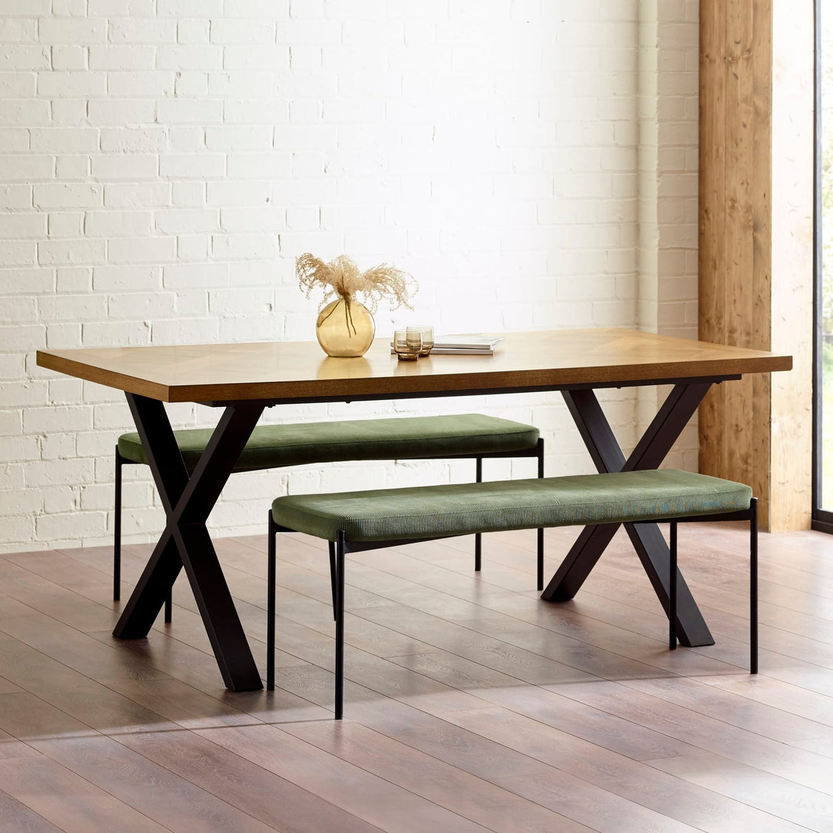 Wooden Dining Table for 4 to 6 People - Aron