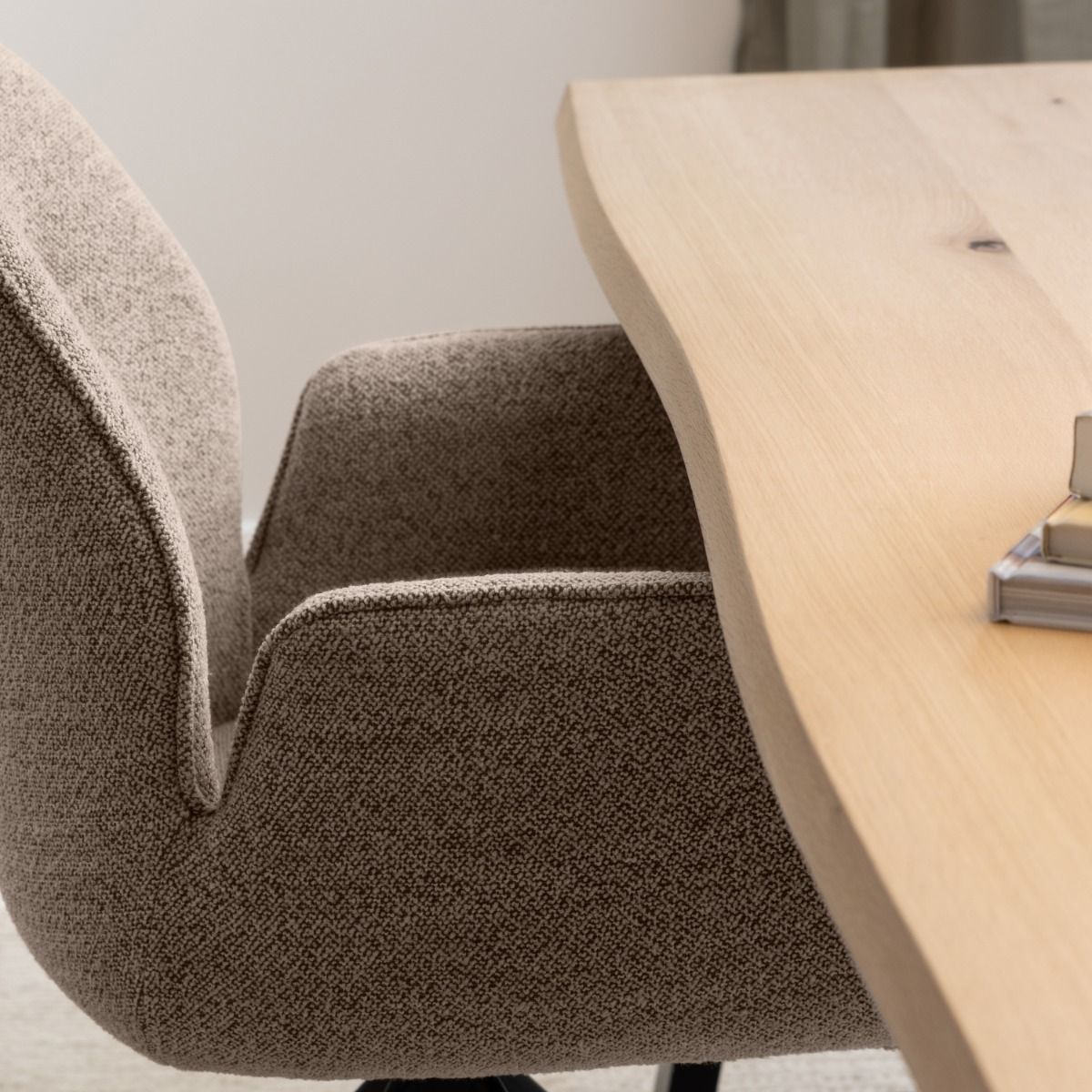 Wooden Dining Table for 8 People Rectangular - Malika