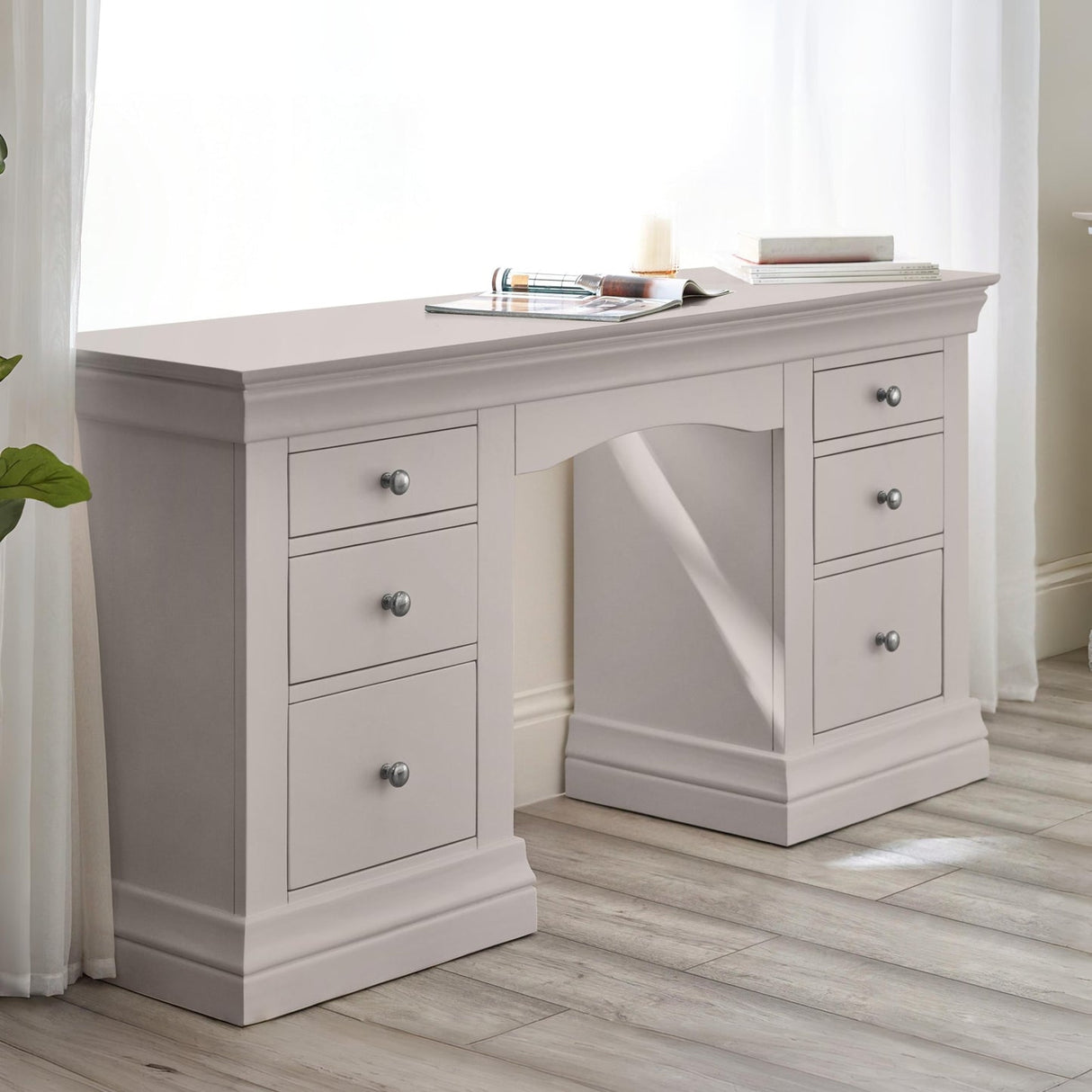 Wooden Dressing Table With 6 Drawers - Clermont