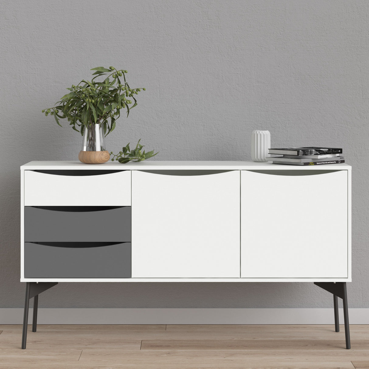 Wooden Sideboard With 2 Doors And 3 Drawers - Fur