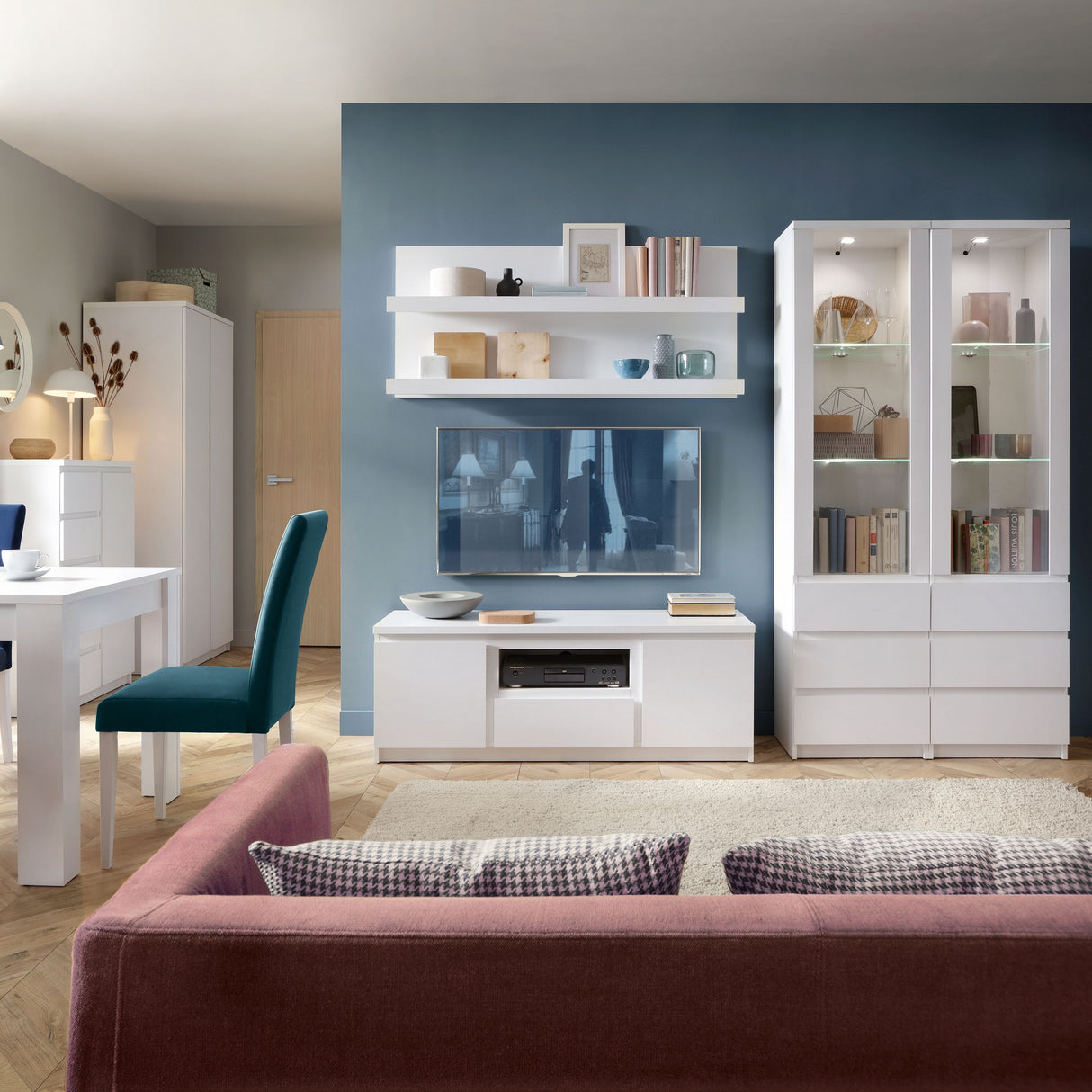 Wooden TV Stand 136cm Wide With 2 Doors And 1 Drawers - Fribo