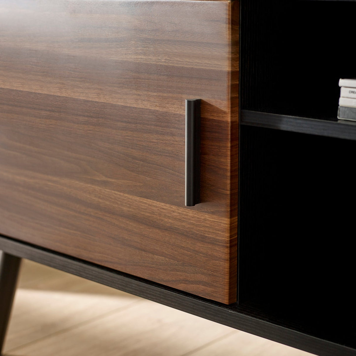 Wooden TV Stand With 1 Door - Trent