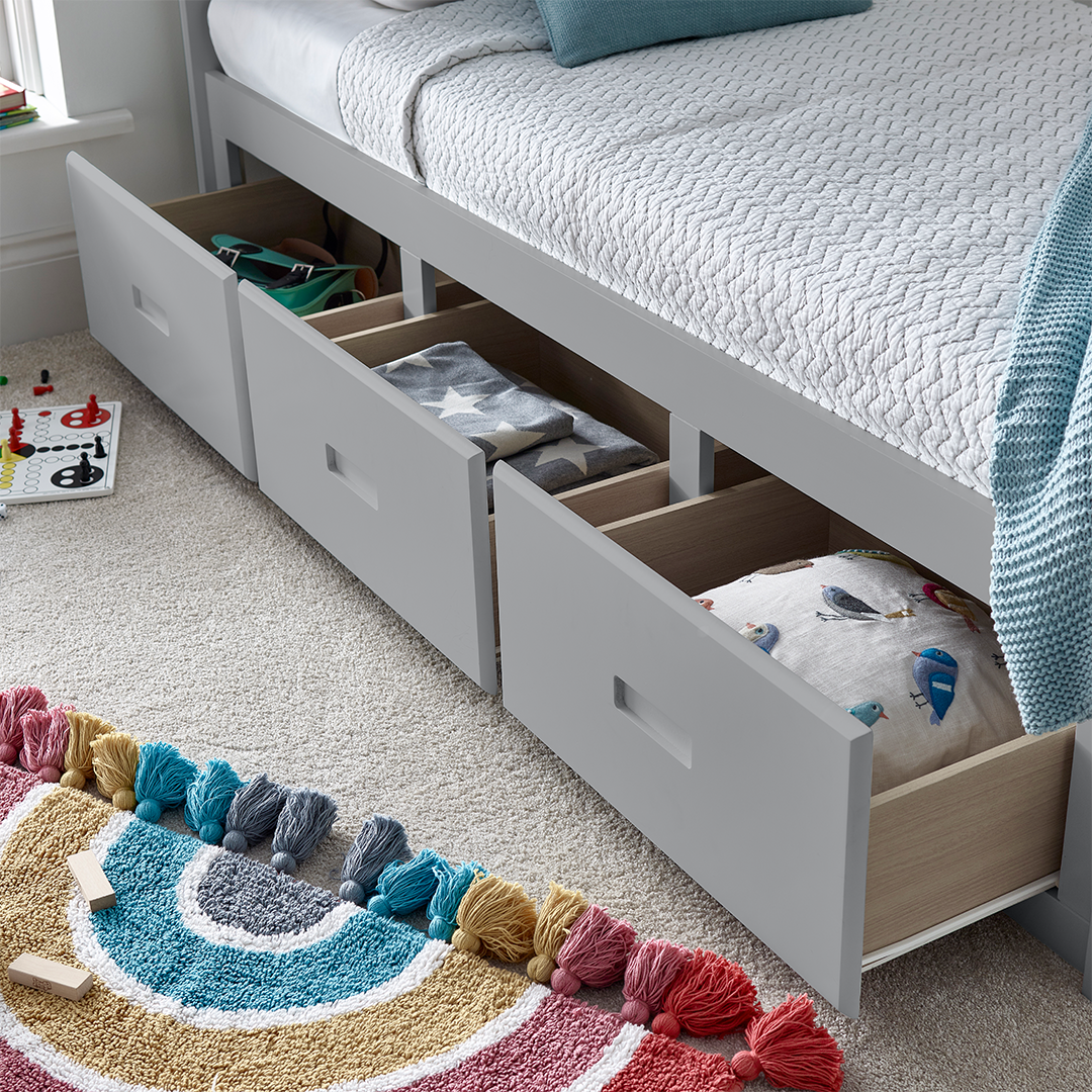 Wooden Wooden Single Bed With 3 Drawers - Quest