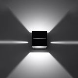 Aluminium Wall Light With Lobo Lamp - Deep Space