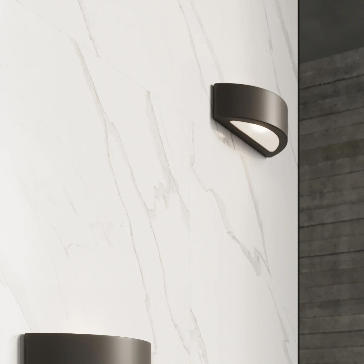 Ceramic Wall Light With Atena Lamp - Cafe Au Lait