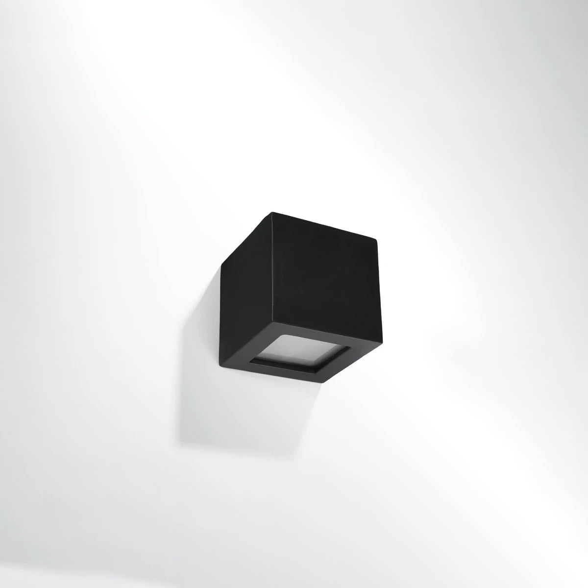 Ceramic Wall Light With Leo Lamp - Cafe Au Lait