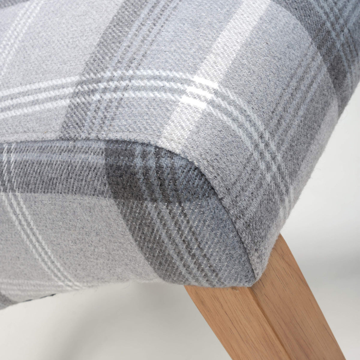 Fabric Dining Chairs in Set Of 2 With Checks Design Scroll Back - Karta