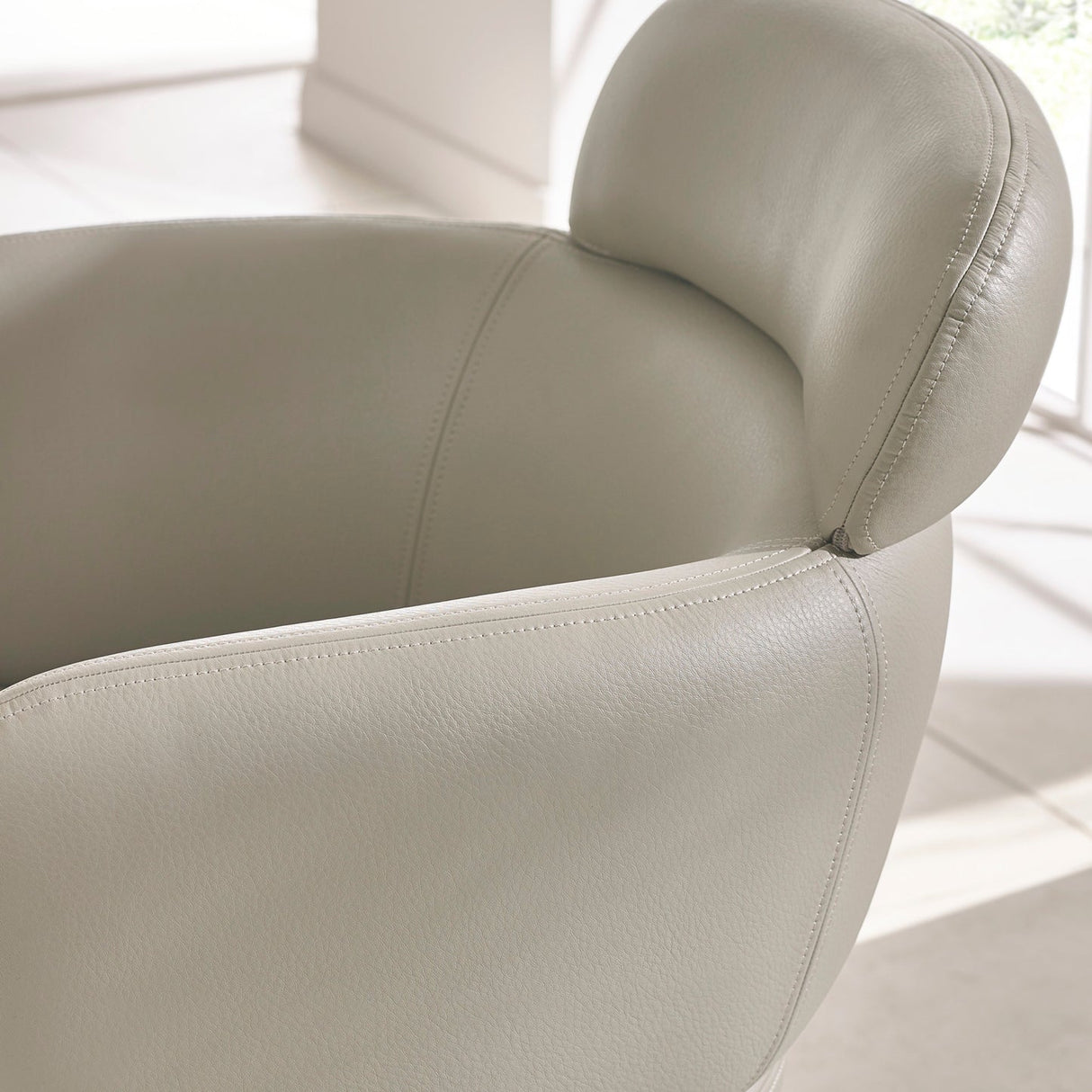 Faux Leather Dining Chairs in Set Of 2 Swivel - Callisto
