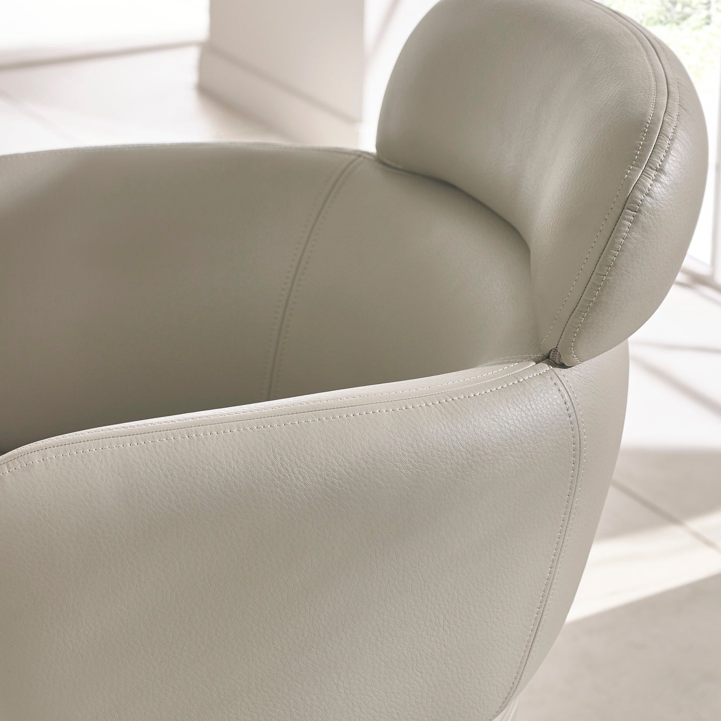 Faux Leather Dining Chairs in Set Of 2 Swivel - Callisto