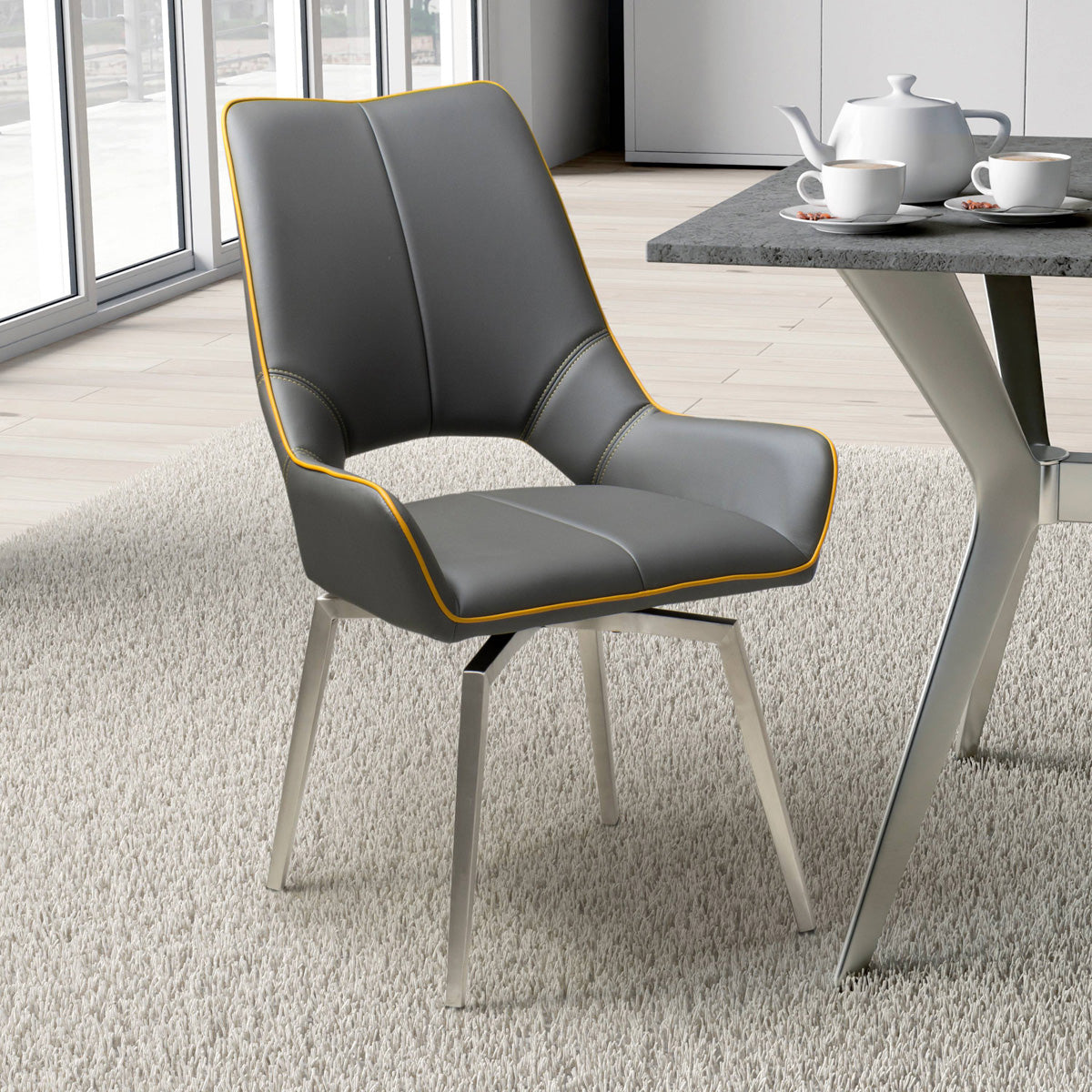 Faux Leather Dining Chairs in Set Of 2 With Swivel Function - Mako