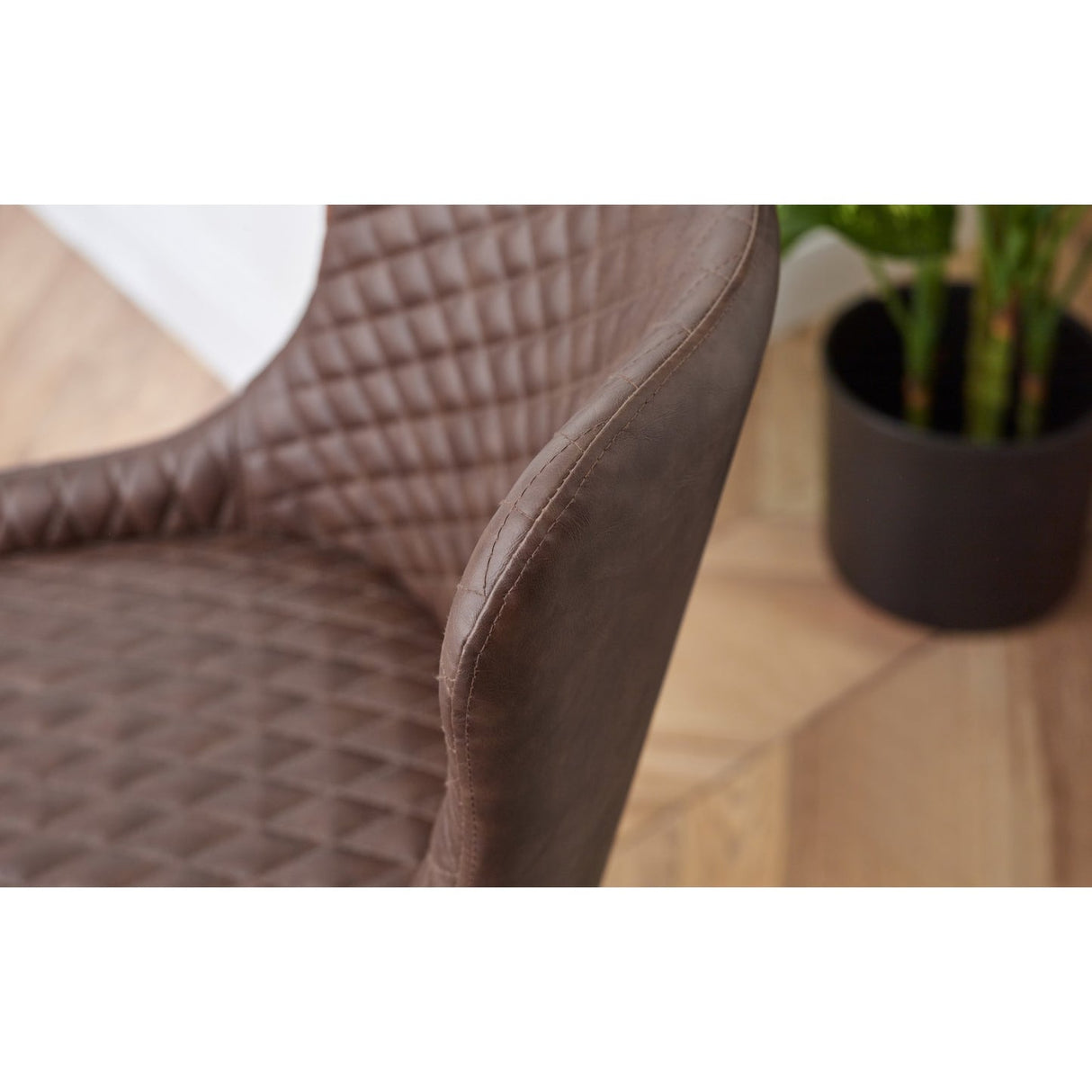 Faux Leather Home And Office Chair - Luxe