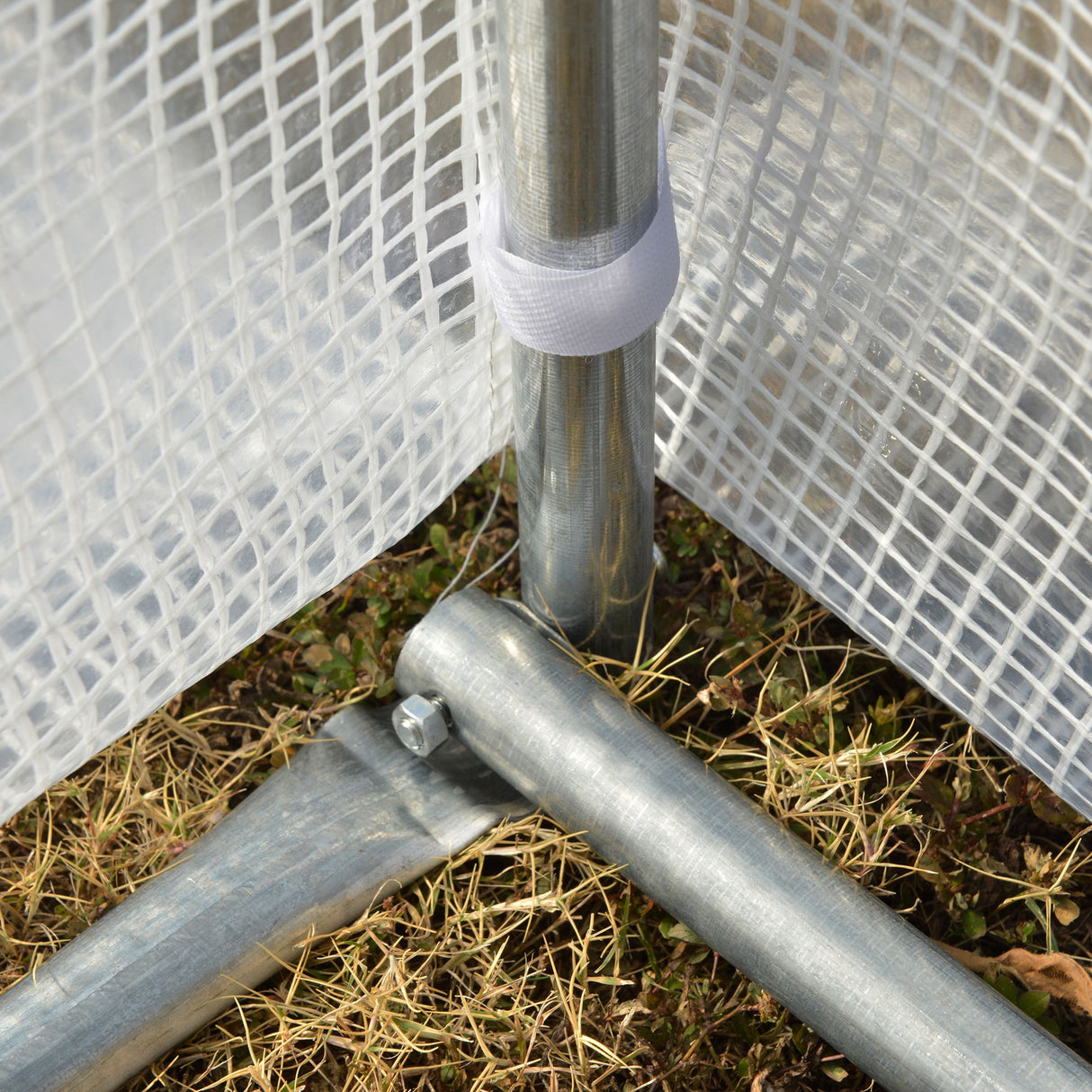 Galvanised Steel Frame Garden Polytunnel Greenhouse With 12 Windows - Velmora