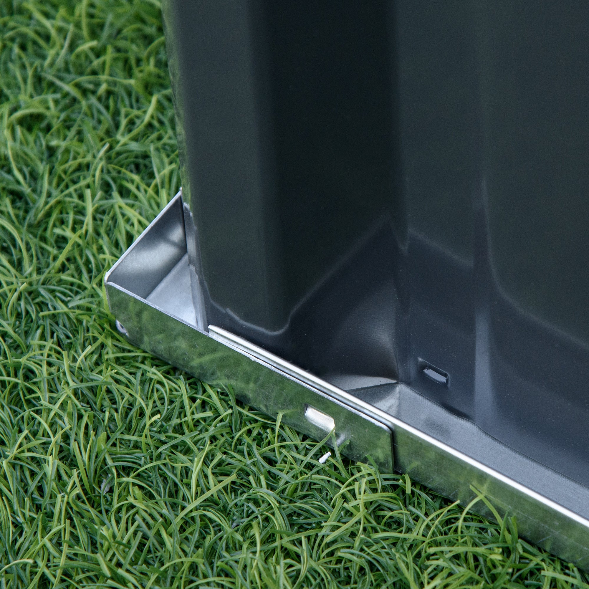 Galvanised Steel Outdoor Garden Planter Box 258cm Wide - Velmora