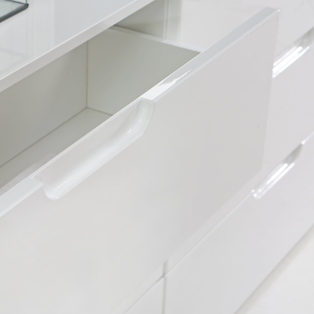 High Gloss Sideboard With 2 Doors And 4 Drawers - Sienna